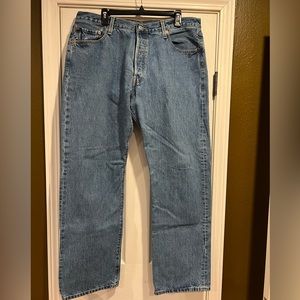 Levi jeans